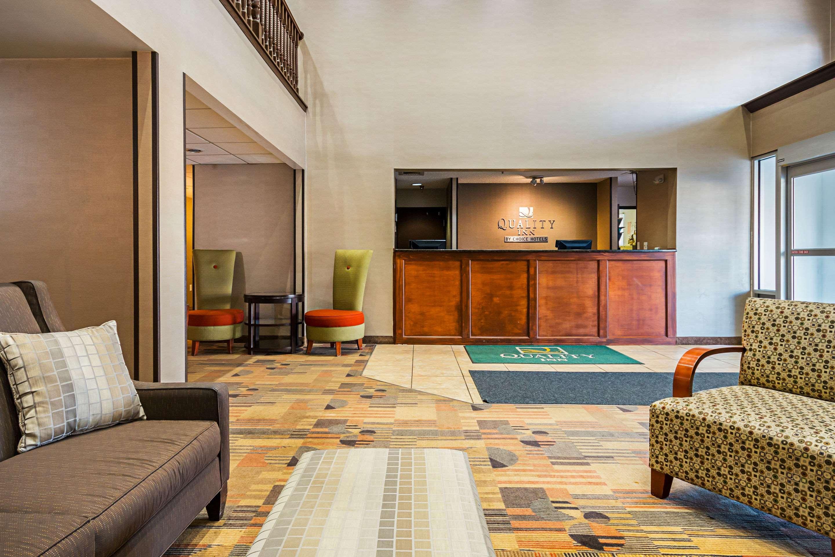 Quality Inn Fairmont Kültér fotó
